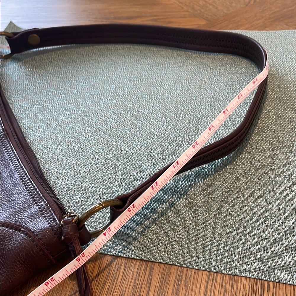 The Sak Brown Leather Shoulder Bag - Picture 10 of 10